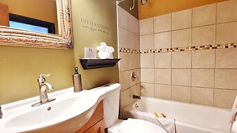 Inn on Fall River & Fall River Cabins