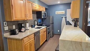 Inn on Fall River & Fall River Cabins