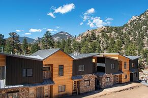 Inn on Fall River & Fall River Cabins