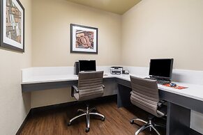 Candlewood Suites Portland Airport by IHG