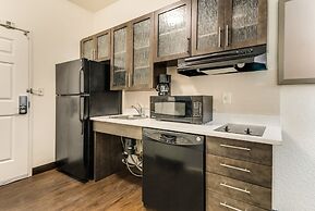 Candlewood Suites Portland Airport by IHG