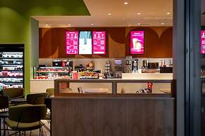 Village Hotel Farnborough