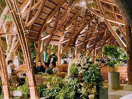 The Light Hotel and Resort