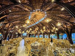 The Light Hotel and Resort