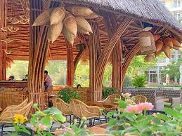 The Light Hotel and Resort