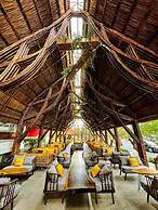 The Light Hotel and Resort