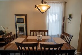 Roscoe Village Guesthouse