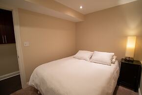 Roscoe Village Guesthouse