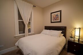 Roscoe Village Guesthouse