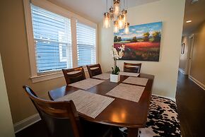 Roscoe Village Guesthouse