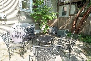 Roscoe Village Guesthouse