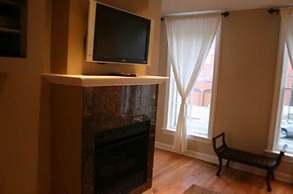 Roscoe Village Guesthouse