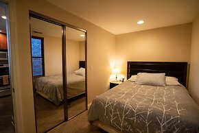 Roscoe Village Guesthouse