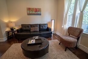 Roscoe Village Guesthouse