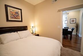 Roscoe Village Guesthouse