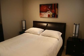 Roscoe Village Guesthouse