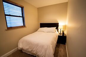 Roscoe Village Guesthouse