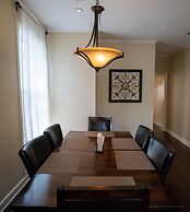 Roscoe Village Guesthouse