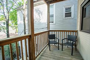 Roscoe Village Guesthouse