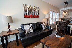 Roscoe Village Guesthouse