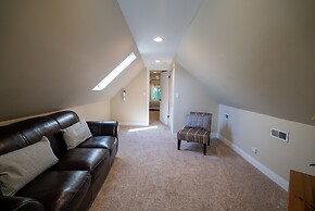 Roscoe Village Guesthouse