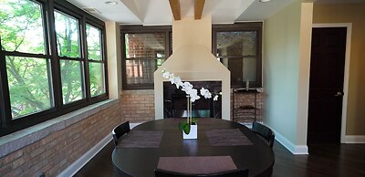 Roscoe Village Guesthouse