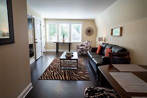 Roscoe Village Guesthouse