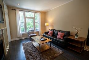 Roscoe Village Guesthouse