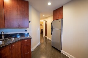 Roscoe Village Guesthouse