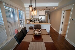 Roscoe Village Guesthouse