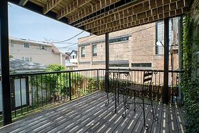 Roscoe Village Guesthouse