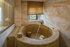 Grand Pleasure Spring Hotel