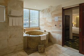 Grand Pleasure Spring Hotel