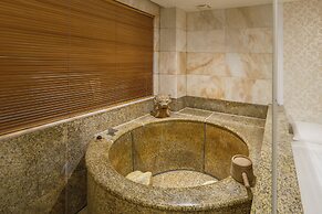 Grand Pleasure Spring Hotel