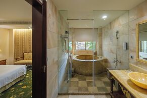 Grand Pleasure Spring Hotel