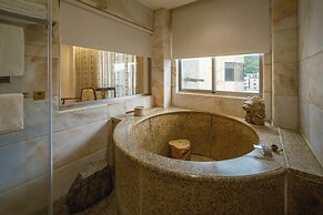 Grand Pleasure Spring Hotel