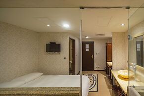 Grand Pleasure Spring Hotel