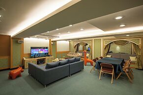 Grand Pleasure Spring Hotel