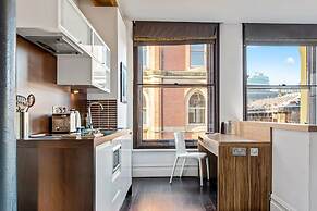 Roomzzz Manchester City