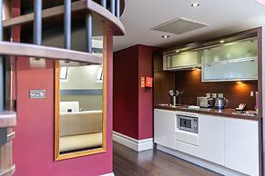 Roomzzz Manchester City