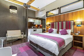 Roomzzz Manchester City