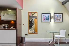 Roomzzz Manchester City