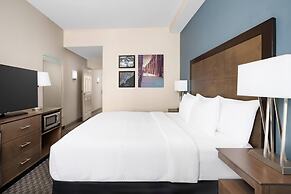 La Quinta Inn & Suites by Wyndham Chicago Downtown