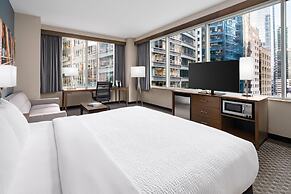 La Quinta Inn & Suites by Wyndham Chicago Downtown