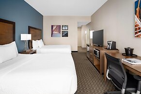 La Quinta Inn & Suites by Wyndham Chicago Downtown