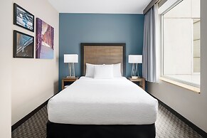 La Quinta Inn & Suites by Wyndham Chicago Downtown