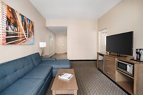 La Quinta Inn & Suites by Wyndham Chicago Downtown