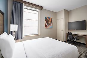 La Quinta Inn & Suites by Wyndham Chicago Downtown