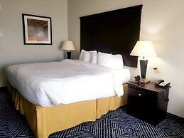 Comfort Inn & Suites Dallas Medical - Market Center