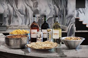 Embassy Suites Atlanta - Kennesaw Town Center